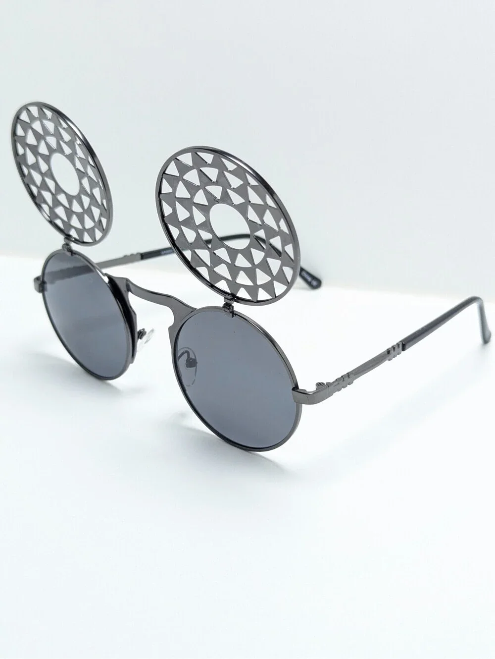 3610 Steampunk Gray UV400 Lens Gunmetal Flip Up Round Unisex Fashion Sunglasses